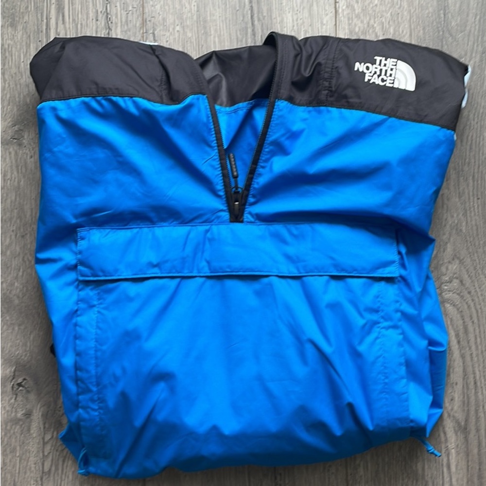 Men’s North Face Medium Rain Jacket